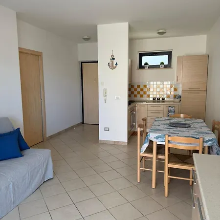 Aurora Apartment Pineto